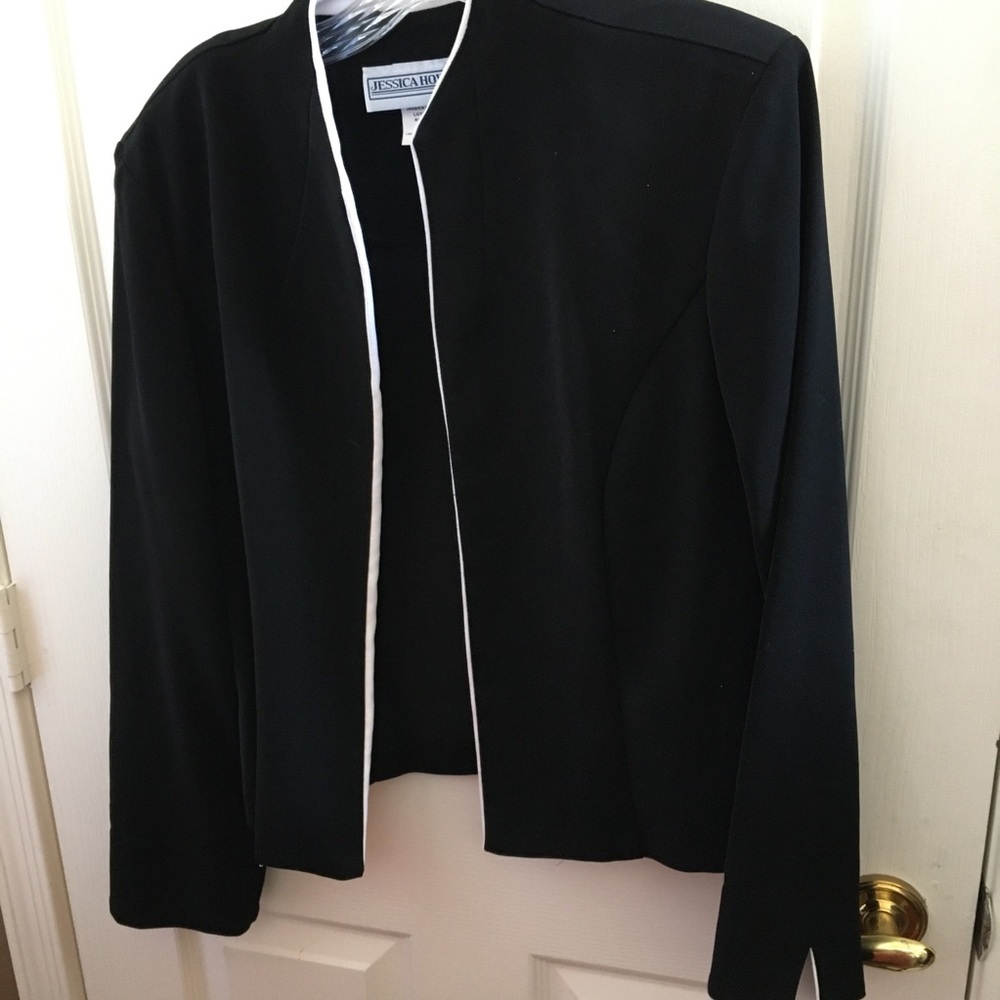 FINAL MARKDOWN Ladies Jessica Howard jacket 12